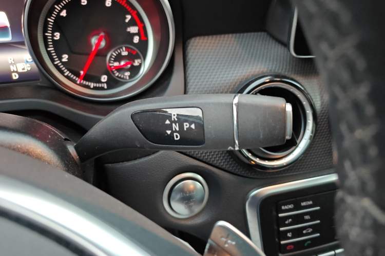 Used Mercedes-Benz GLA 2019 GLA 200 Dynamic Edition Gear Lever