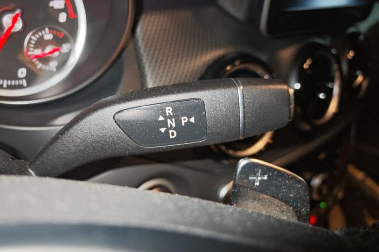 Used Mercedes-Benz GLA 2019 GLA 200 Dynamic Edition Gear Lever