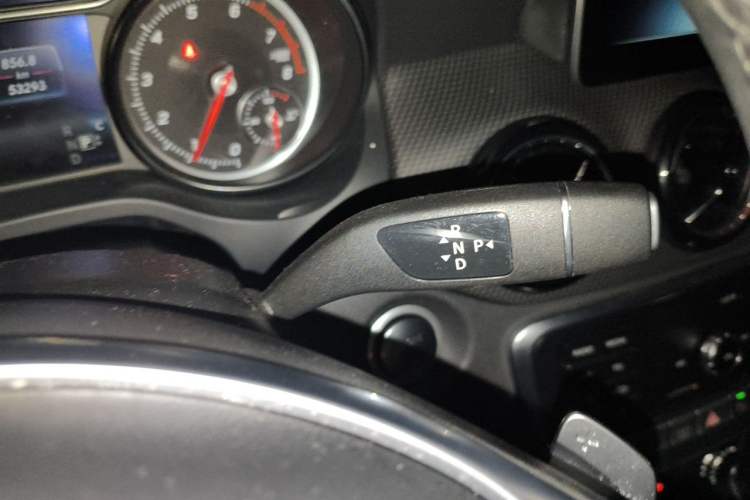 Used Mercedes-Benz GLA 2019 GLA 200 Dynamic Edition Gear Lever