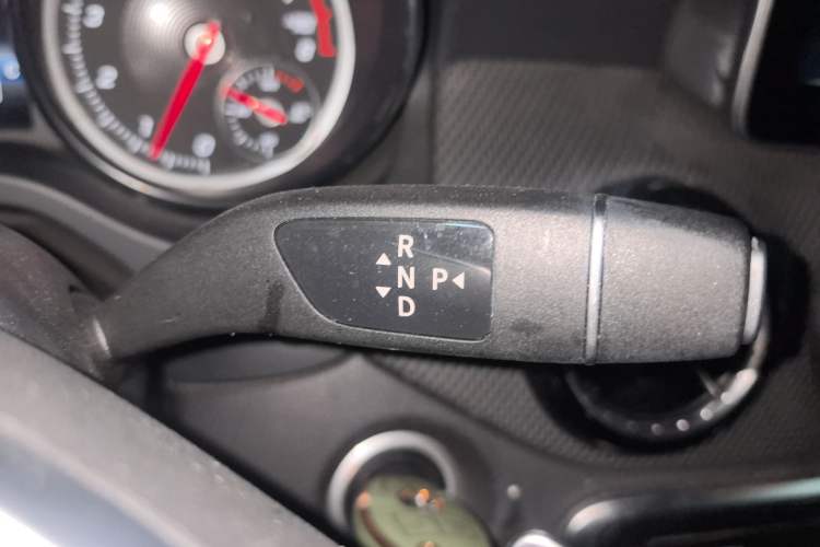 Used Mercedes-Benz GLA 2019 GLA 200 Dynamic Edition Gear Lever