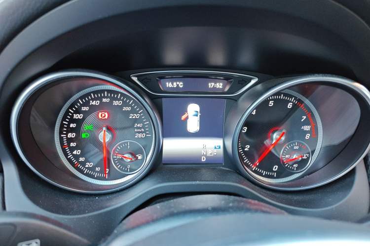 Used Mercedes-Benz GLA 2019 GLA 200 Dynamic Edition Instrument Cluster