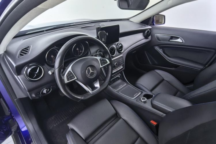Used Mercedes-Benz GLA 2019 GLA 200 Dynamic Edition Interior 12