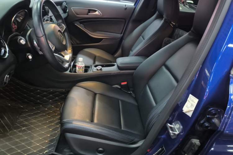 Used Mercedes-Benz GLA 2019 GLA 200 Dynamic Edition Left Front Seat