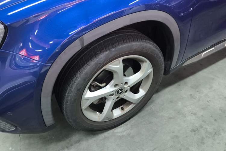 Used Mercedes-Benz GLA 2019 GLA 200 Dynamic Edition Left Front Wheel Hub