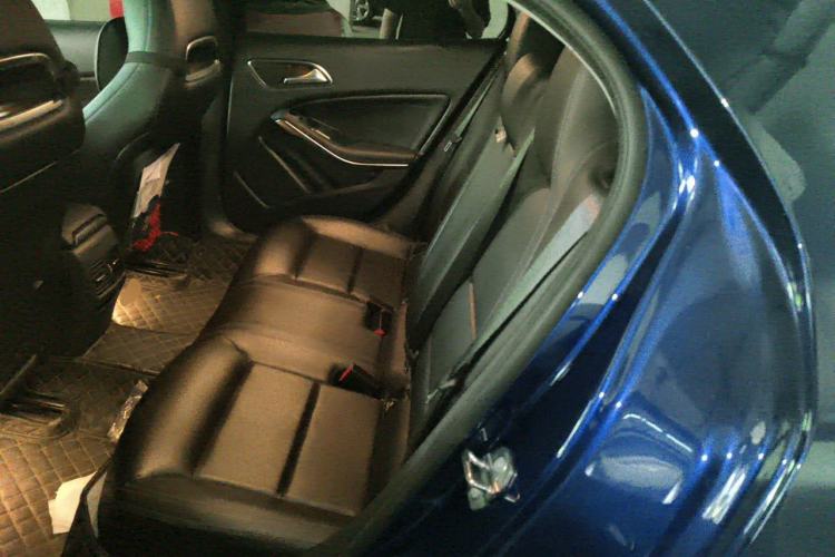Used Mercedes-Benz GLA 2019 GLA 200 Fashion Model Left Rear Seat