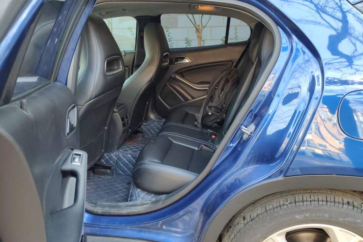 Used Mercedes-Benz GLA 2019 GLA 200 Dynamic Edition Left Rear Seat