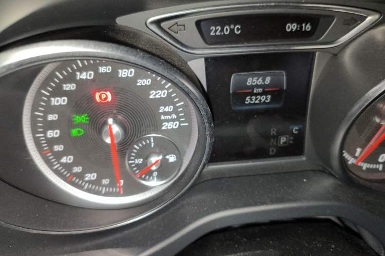 Used Mercedes-Benz GLA 2019 GLA 200 Dynamic Edition Odometer Close Up