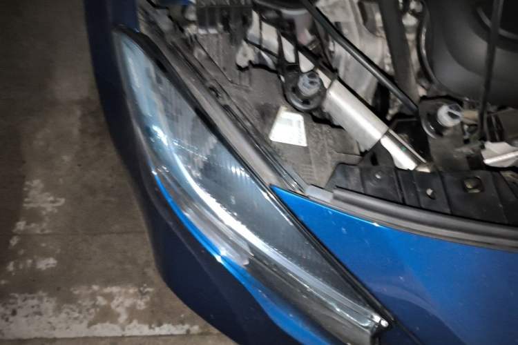 Used Mercedes-Benz GLA 2019 GLA 200 Dynamic Edition Right Front Headlight