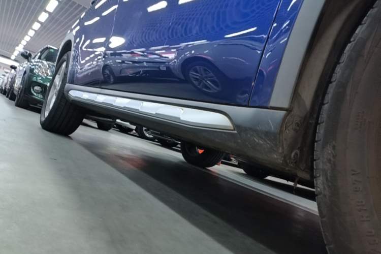 Used Mercedes-Benz GLA 2019 GLA 200 Dynamic Edition Right Side Sill