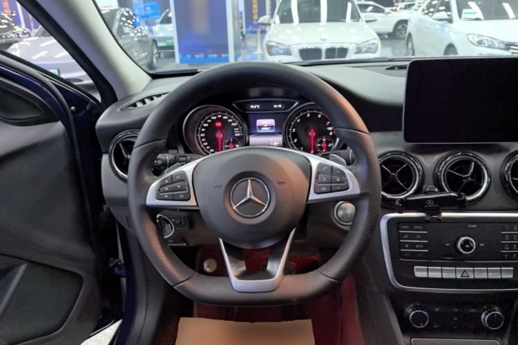 Used Mercedes-Benz GLA 2019 GLA 200 Dynamic Edition Steering Wheel