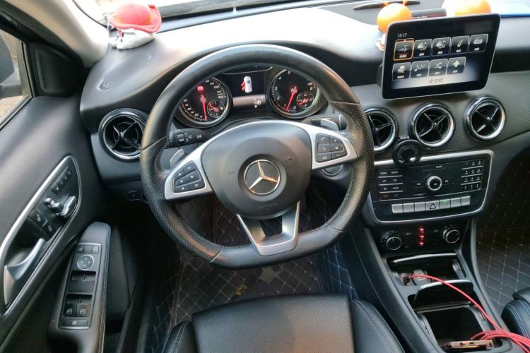 Used Mercedes-Benz GLA 2019 GLA 200 Dynamic Edition Steering Wheel