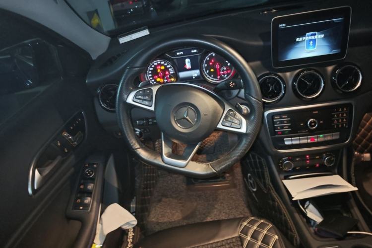 Used Mercedes-Benz GLA 2019 GLA 200 Dynamic Edition Steering Wheel