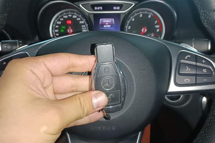 Used Mercedes-Benz GLA 2019 GLA 200 Dynamic Edition Vehicle Key