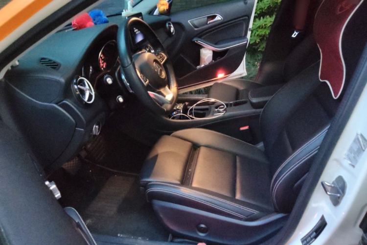 Used Mercedes-Benz GLA 2019 GLA 200 Fashion Model Left Front Seat