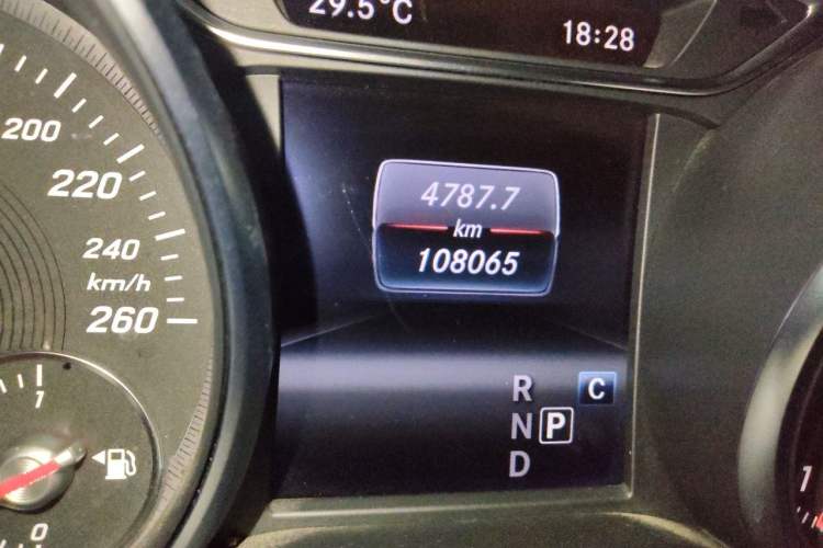 Used Mercedes-Benz GLA 2019 GLA 200 Fashion Model Odometer Close Up