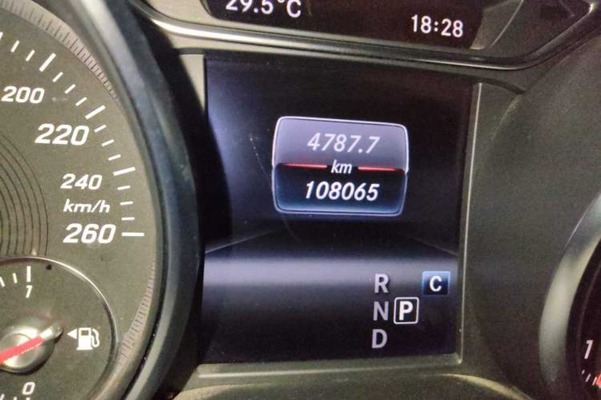 Used Mercedes-Benz GLA 2019 GLA 200 Fashion Model Odometer Close Up