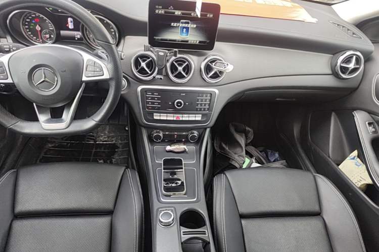 Used Mercedes-Benz GLA 2019 GLA 200 Fashion Model Audio And AC Panel