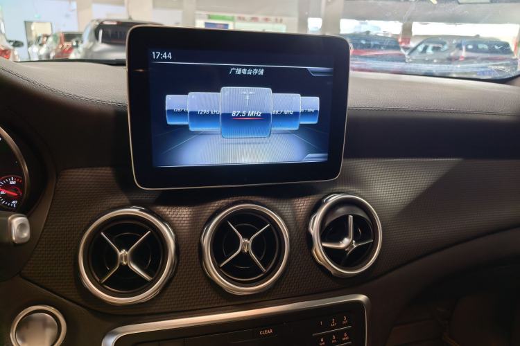 Used Mercedes-Benz GLA 2019 GLA 200 Fashion Model Audio And AC Panel