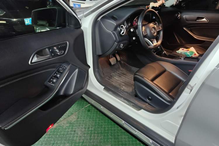 Used Mercedes-Benz GLA 2019 GLA 200 Fashion Model Driver Seat