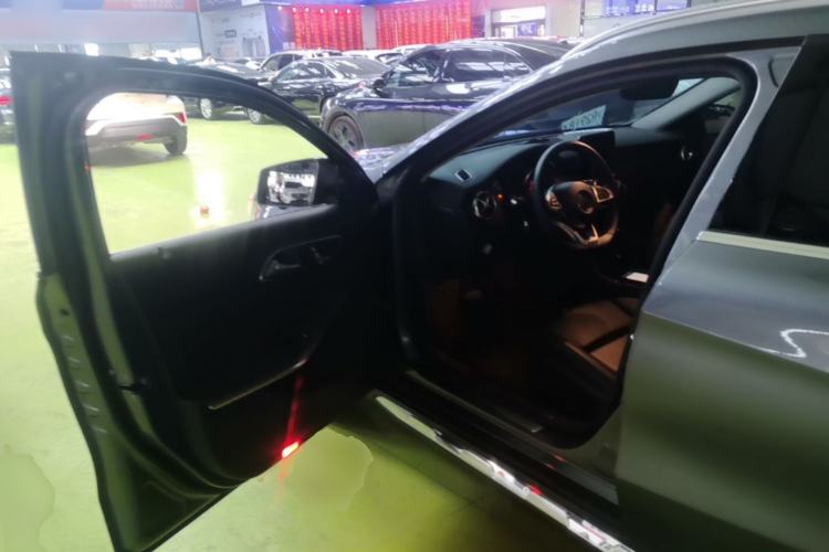 Used Mercedes-Benz GLA 2019 GLA 200 Fashion Model Driver Seat