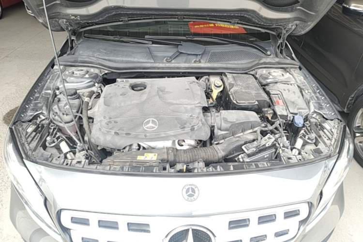 Used Mercedes-Benz GLA 2019 GLA 200 Fashion Model Engine Bay