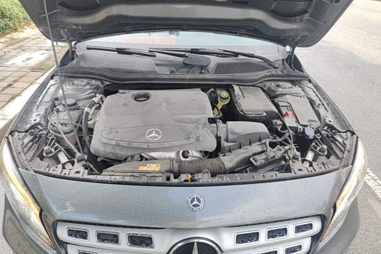 Used Mercedes-Benz GLA 2019 GLA 200 Fashion Model Engine Bay