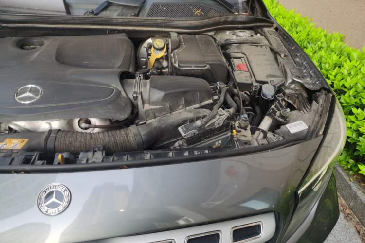 Used Mercedes-Benz GLA 2019 GLA 200 Dynamic Edition Engine Bay Left