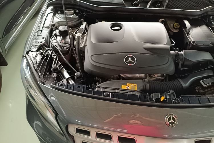Used Mercedes-Benz GLA 2019 GLA 200 Fashion Model Engine Bay Right