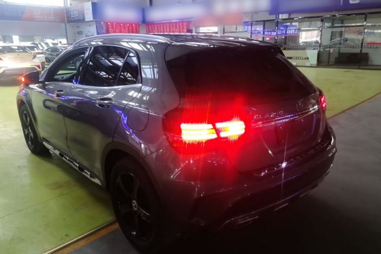 Used Mercedes-Benz GLA 2019 GLA 200 Fashion Model Exterior 2