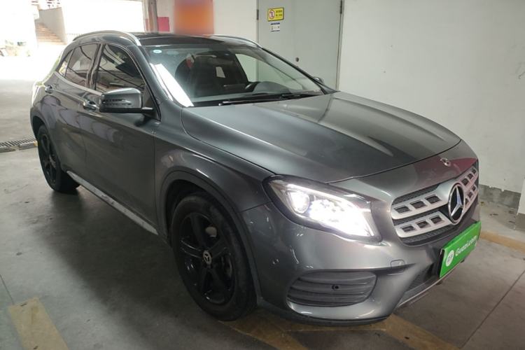 Used Mercedes-Benz GLA 2019 GLA 200 Fashion Model Front Right 45 Deg