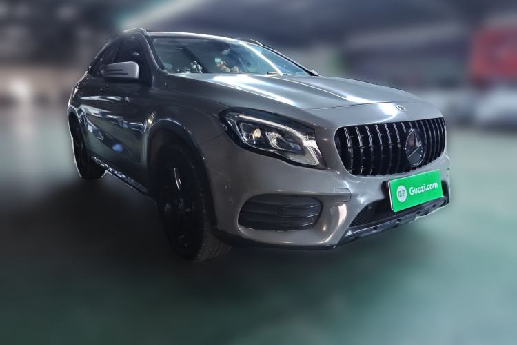 Used Mercedes-Benz GLA 2019 GLA 200 Fashion Model Front Right 45 Deg