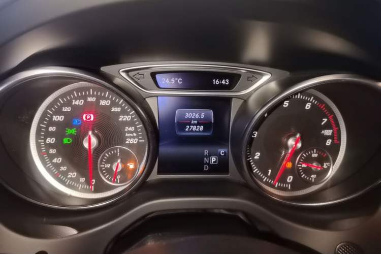 Used Mercedes-Benz GLA 2019 GLA 200 Fashion Model Instrument Cluster