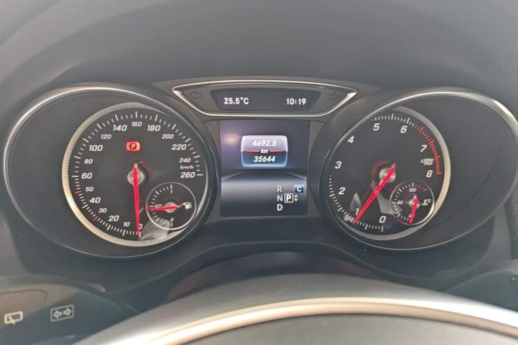 Used Mercedes-Benz GLA 2019 GLA 200 Fashion Model Instrument Cluster