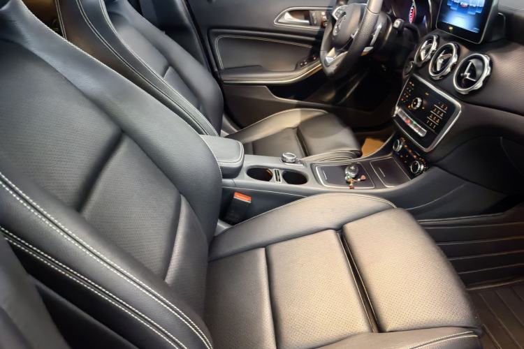 Used Mercedes-Benz GLA 2019 GLA 200 Fashion Model Interior 7