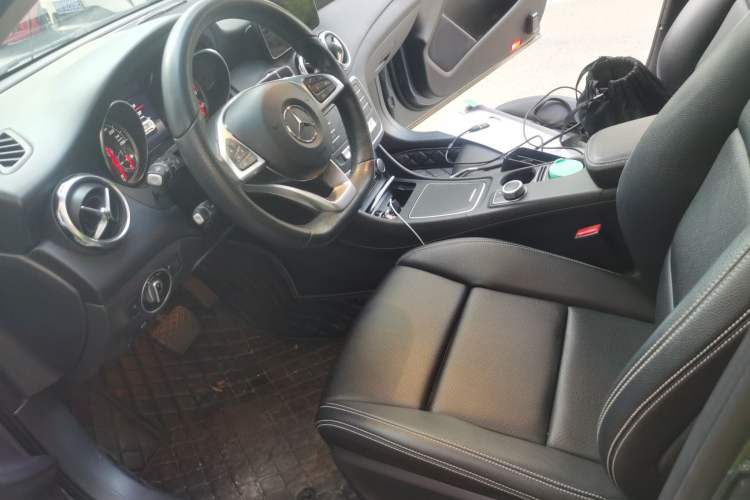 Used Mercedes-Benz GLA 2019 GLA 200 Dynamic Edition Left Front Seat