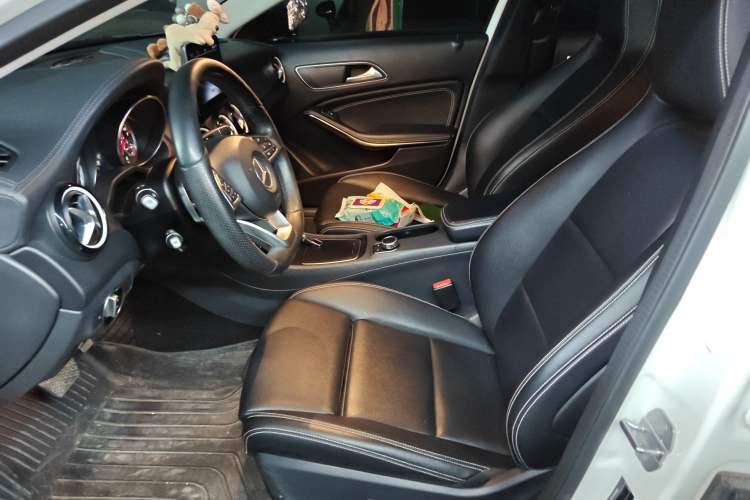 Used Mercedes-Benz GLA 2019 GLA 200 Fashion Model Left Front Seat