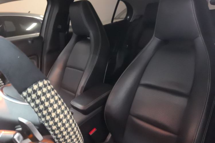 Used Mercedes-Benz GLA 2019 GLA 200 Fashion Model Left Front Seat