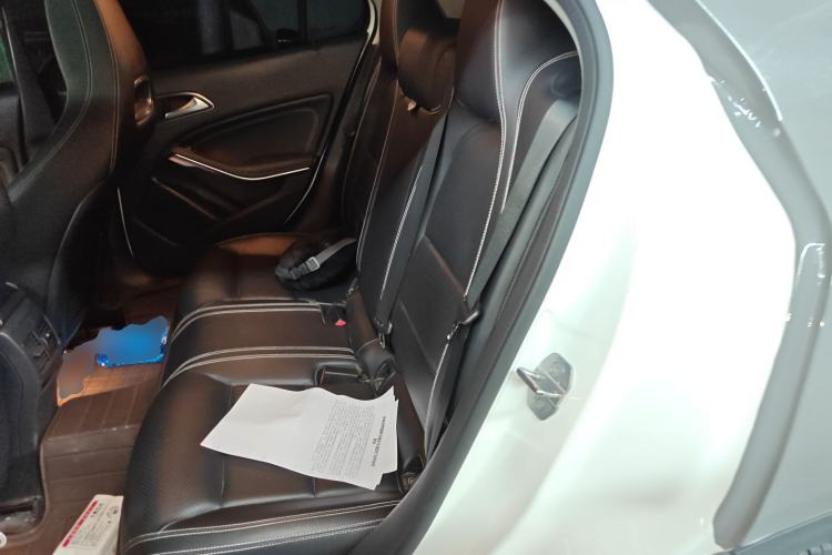 Used Mercedes-Benz GLA 2019 GLA 200 Fashion Model Left Rear Seat