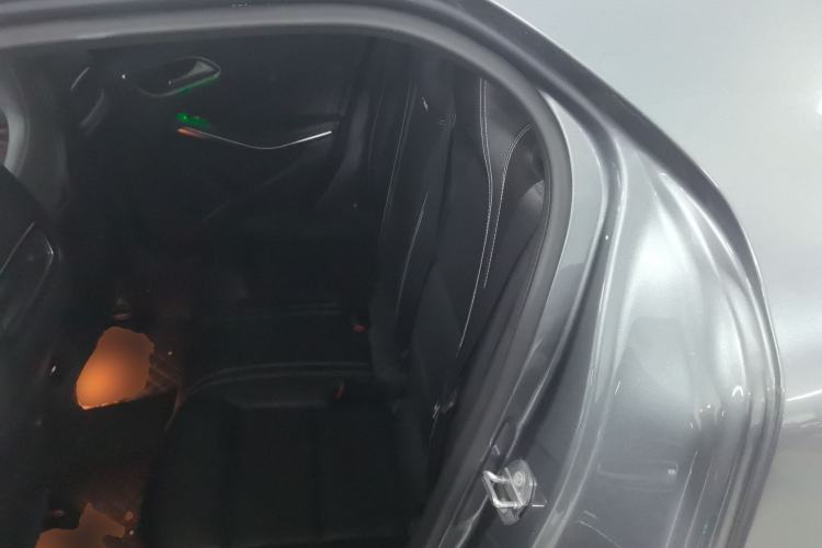 Used Mercedes-Benz GLA 2019 GLA 200 Fashion Model Left Rear Seat