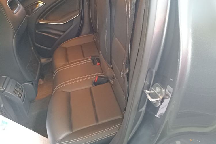 Used Mercedes-Benz GLA 2019 GLA 200 Fashion Model Left Rear Seat