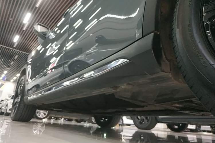 Used Mercedes-Benz GLA 2019 GLA 200 Fashion Model Left Side Sill