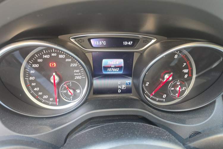 Used Mercedes-Benz GLA 2019 GLA 200 Dynamic Edition Odometer Close Up