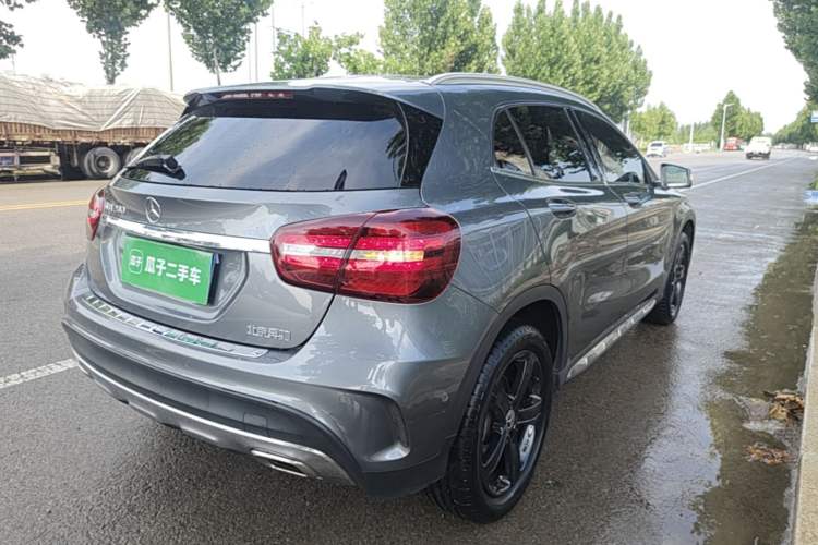 Used Mercedes-Benz GLA 2019 GLA 200 Fashion Model Rear Right 45 Deg