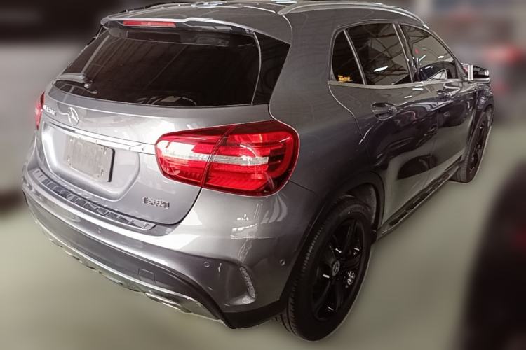 Used Mercedes-Benz GLA 2019 GLA 200 Fashion Model Rear Right 45 Deg