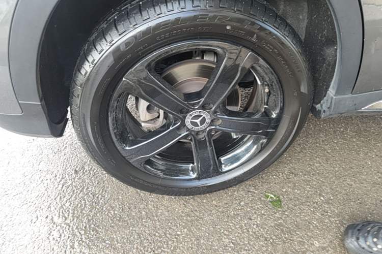 Used Mercedes-Benz GLA 2019 GLA 200 Fashion Model Right Rear Wheel Hub