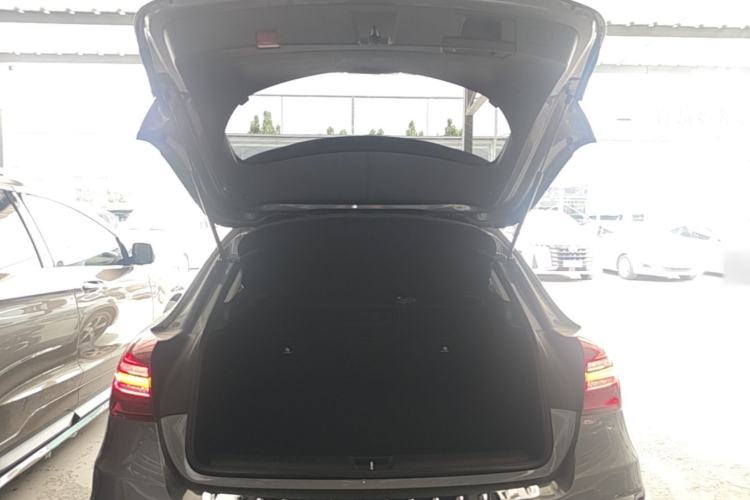 Used Mercedes-Benz GLA 2019 GLA 200 Fashion Model Trunk