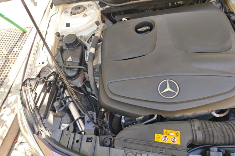 Used Mercedes-Benz GLA 2019 GLA 200 Fashion Model Engine Bay Right