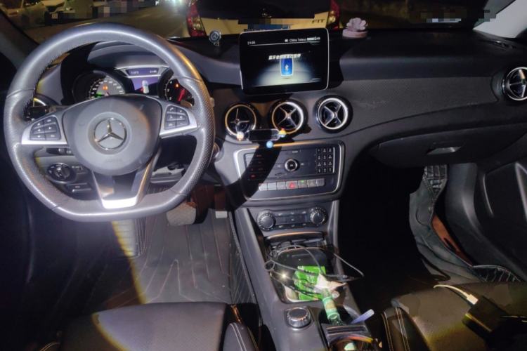 Used Mercedes-Benz GLA 2019 GLA 200 Dynamic Edition Interior 2