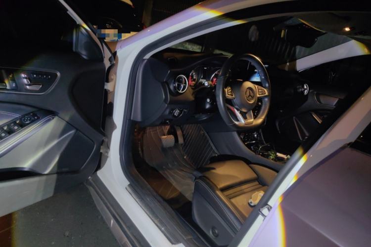 Used Mercedes-Benz GLA 2019 GLA 200 Dynamic Edition Interior 3