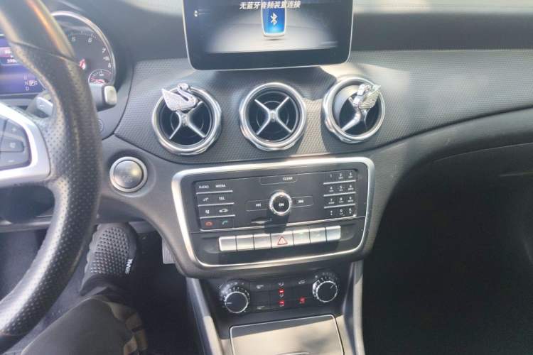 Used Mercedes-Benz GLA 2019 GLA 200 Fashion Model Audio And AC Panel